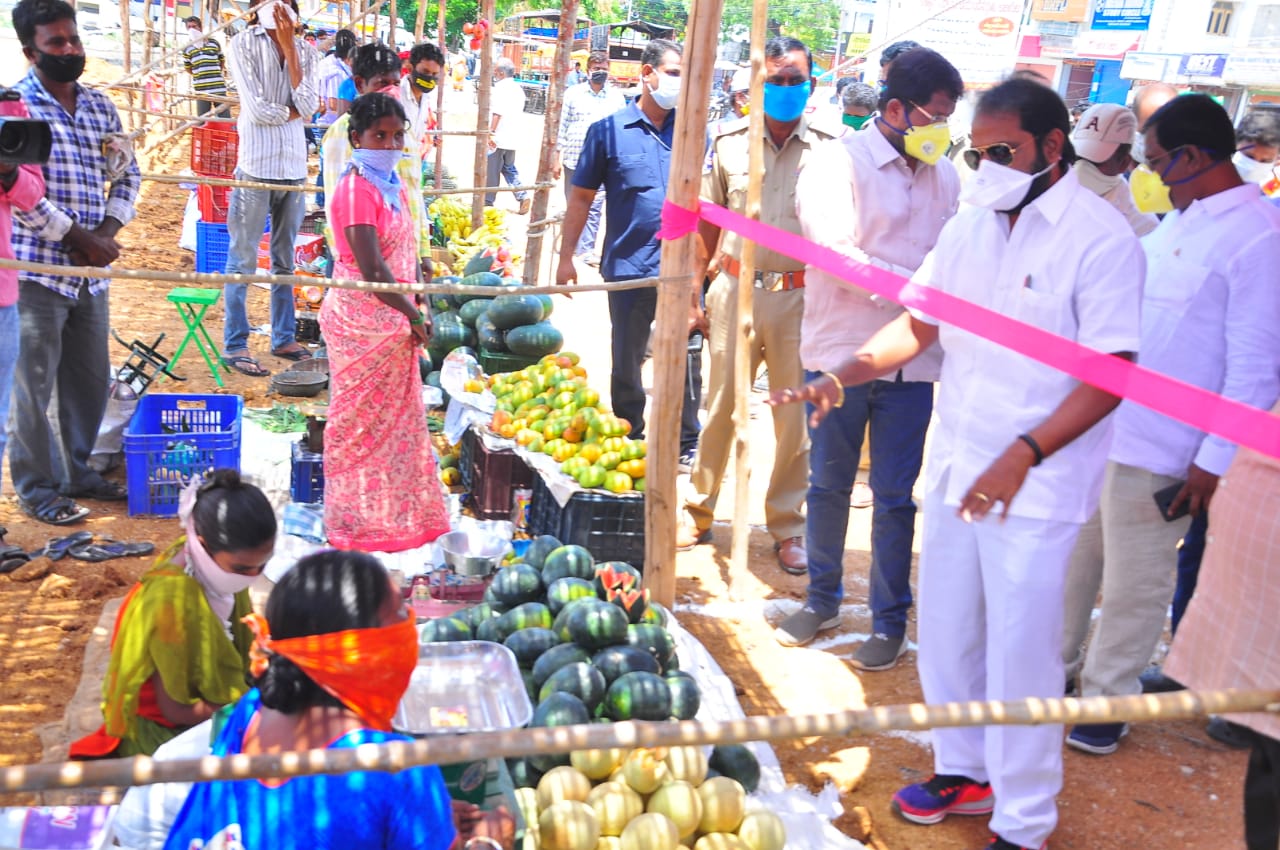 పనులు చేయకుంటే తొలగించండి