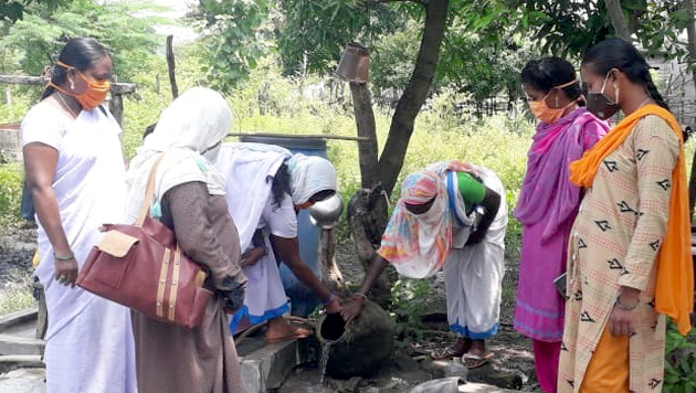 మూరుమూరులో ‘ఫ్రై డే.. డ్రై డే’